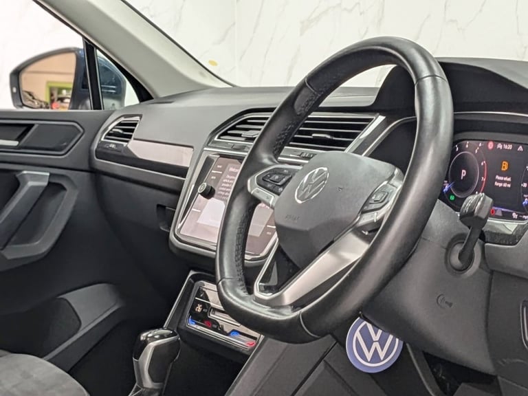 2020 Volkswagen Tiguan 1.5 ELEGANCE TSI DSG 5d 148 BHP 7SP AUTOMATIC ESTATE Estate Petrol Semi Au...