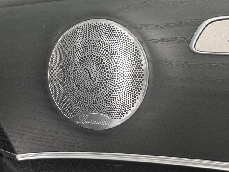 MERCEDES-BENZ E CLASS 2.0 E300d AMG Line Night Edition (Premium Plus) G-Tronic+