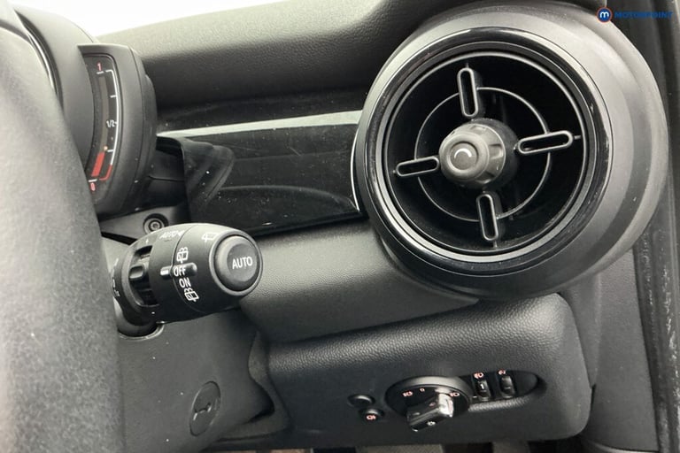 2022 MINI Hatch 1.5 Cooper Classic 5dr Auto Hatchback Petrol Automatic