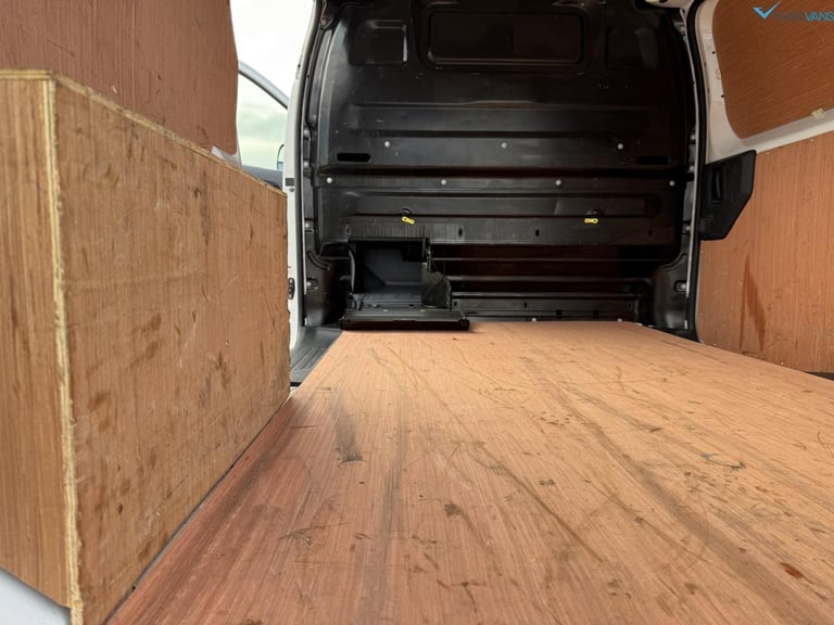 CITROEN DISPATCH 1.5 BLUEHDI 1000 ENTERPRISE PRO M Diesel Manual in White