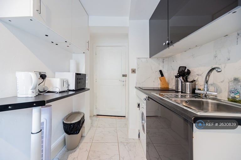 Studio flat in Bishopsgate, London, EC2M (#2630839)