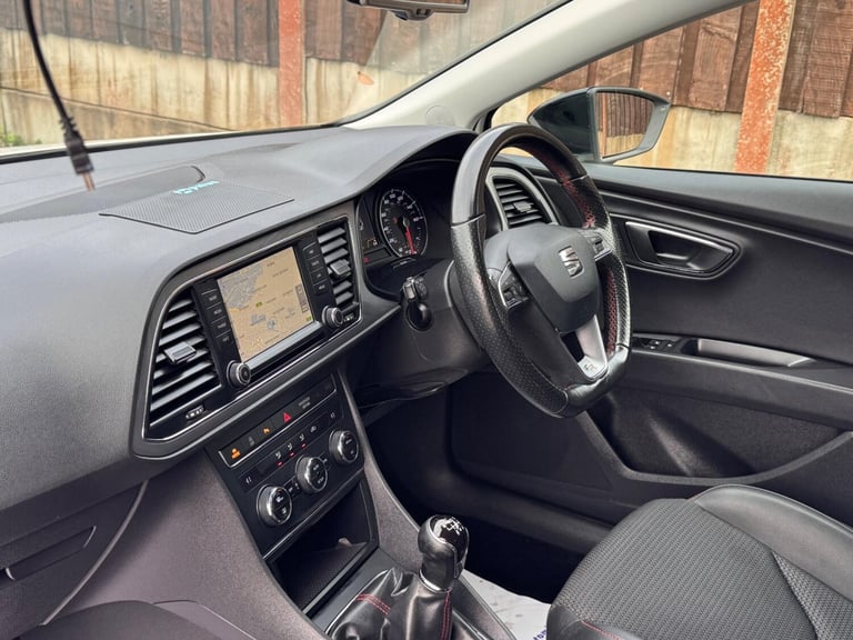 2015 SEAT Leon 1.4 TSI FR Black Technology Euro 6 (s/s) 5dr HATCHBACK Petrol Manual