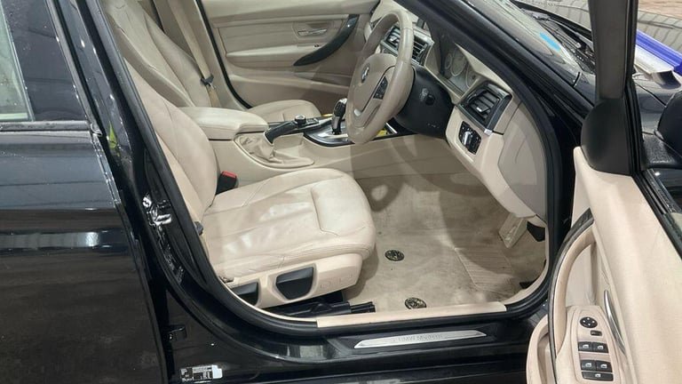 2012 BMW 3 Series 2.0 320d Modern Auto Euro 5 (s/s) 4dr SALOON Diesel Automatic