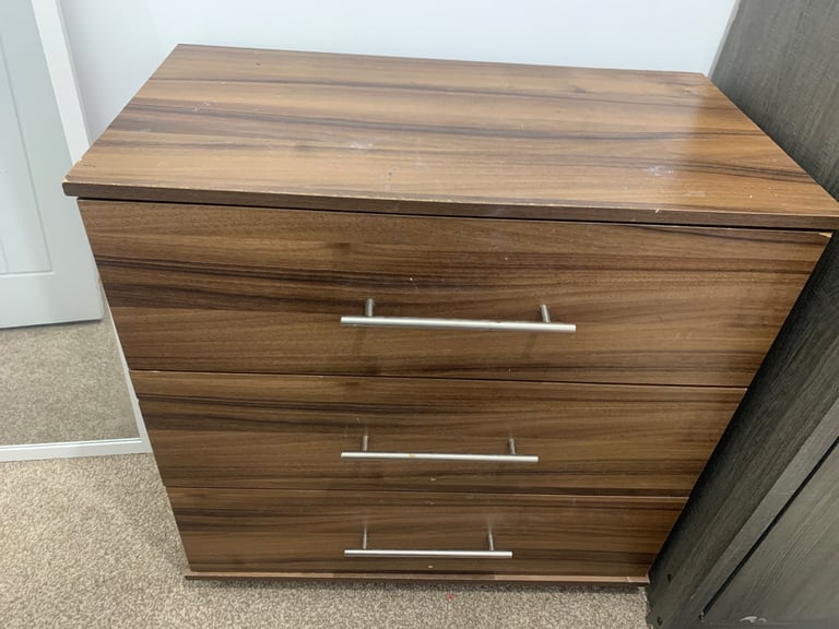 Storage drawer