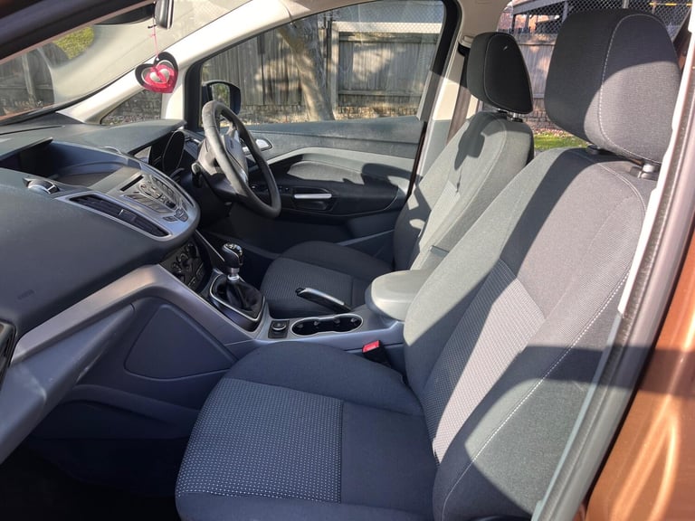 2012 Ford Grand C-Max 1.0T EcoBoost Zetec Euro 5 (s/s) 5dr MPV Petrol Manual