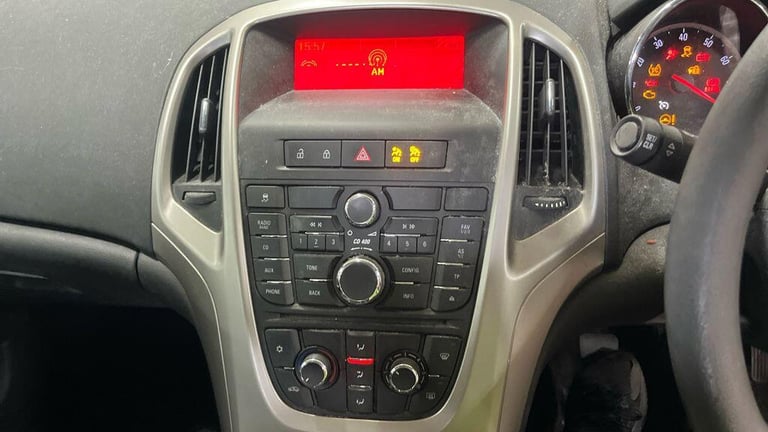 2011 Vauxhall Astra 1.4 16v Excite Euro 5 5dr HATCHBACK Petrol Manual