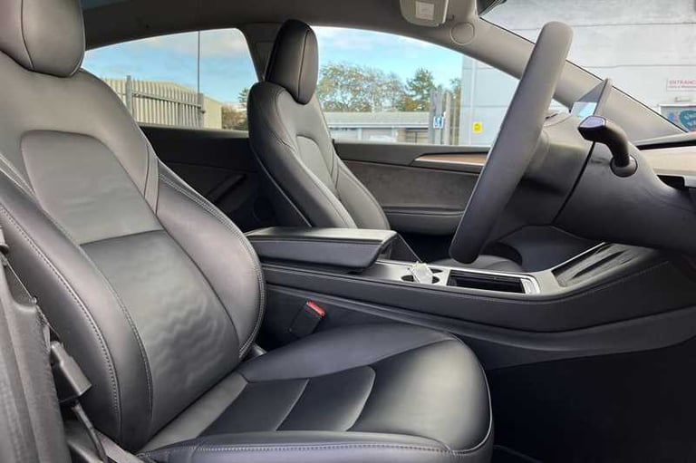 2023 Tesla Model Y (Dual Motor) Long Range SUV 5dr Electric Auto 4WDE (384 bhp) SUV Electric Auto...