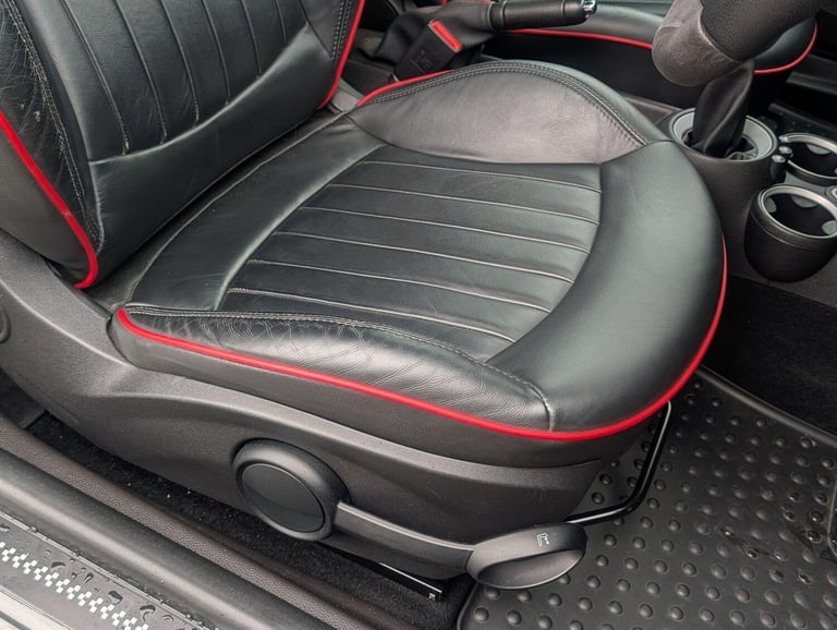 2013 MINI Hatch 1.6 John Cooper Works Euro 5 (s/s) 3dr HATCHBACK Petrol Manual