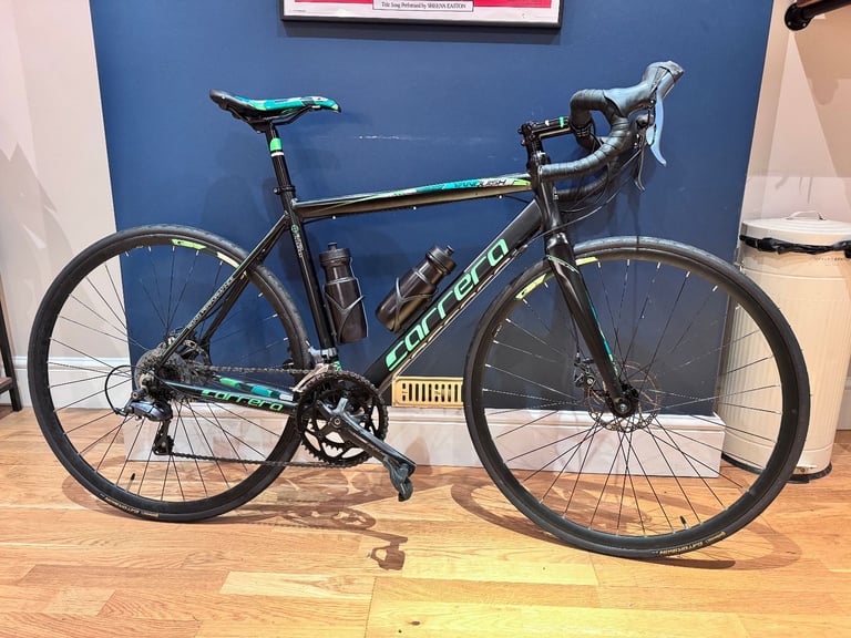 54cm Road Bike - Carrera Vanquish - Black and Green