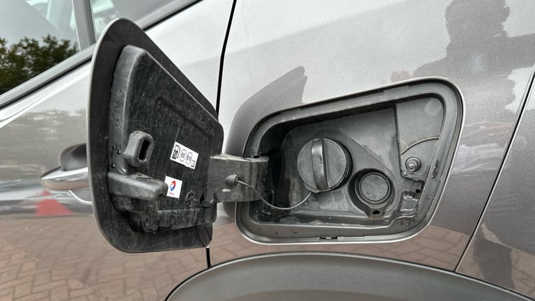 2021 Peugeot 2008 1.2 PureTech Allure Premium SUV 5dr Petrol Manual Euro 6 (s/s) (100 ps) SUV Pet...