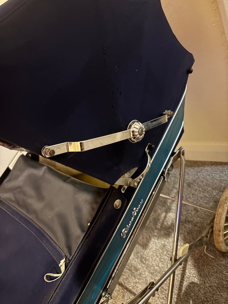 Vintage Silver Cross Children’s Dolls Pram, around 1970’s