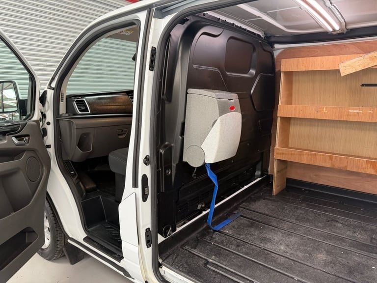 2022 22 FORD TRANSIT CUSTOM 2.0 300 ECOBLUE LIMITED L2 LWB EURO6 130 BHP * 37,24
