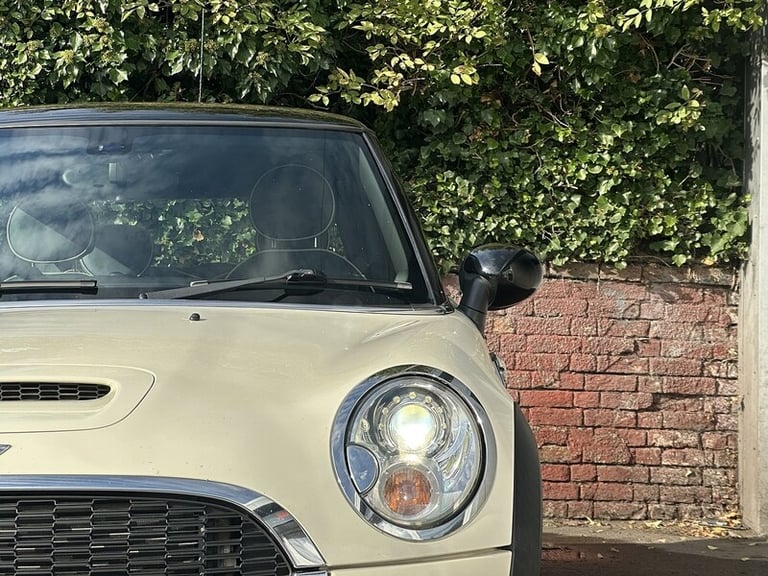 2011 MINI Hatch John Cooper Works Hatchback Petrol Manual