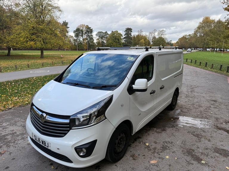 VAUXHALL VIVARO SPORTIVE 1.6 CDTI BI TURBO 2016 REG WITH AIR CON & 12 MONTHS MOT! READY FOR WORK! 