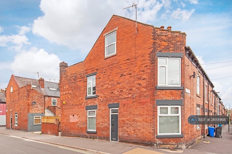 1 bedroom in Hickmott Road, Sheffield, S11 (#2651968)