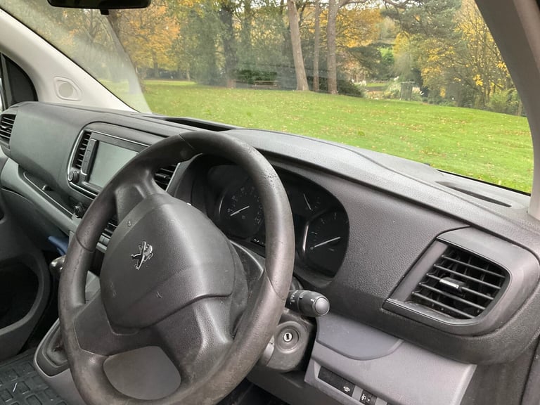 2020 Ford Transit Custom 2.0 EcoBlue 105ps Low Roof Leader Van PANEL VAN Diesel Manual