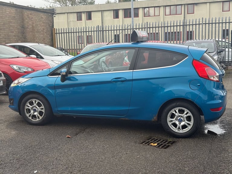 2013 Ford Fiesta 1.6 TDCi Titanium ECOnetic 3dr HATCHBACK DIESEL Manual