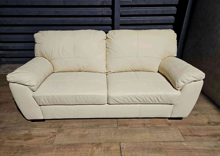 Unused Real Leather 3 Seater Sofa - Ivory. 
