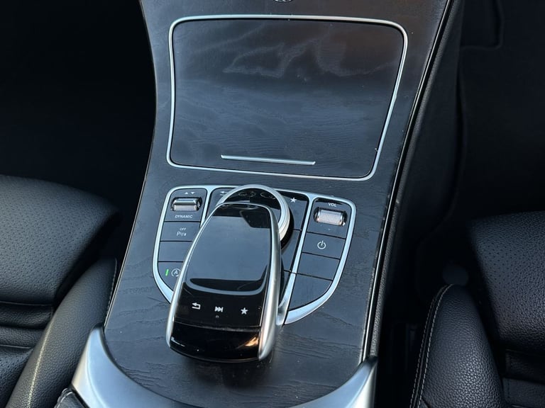 2017 Mercedes-Benz C Class 1.6 C200d AMG Line Saloon 4dr Diesel G-Tronic+ Euro 6 (s/s) (136 ps) S...