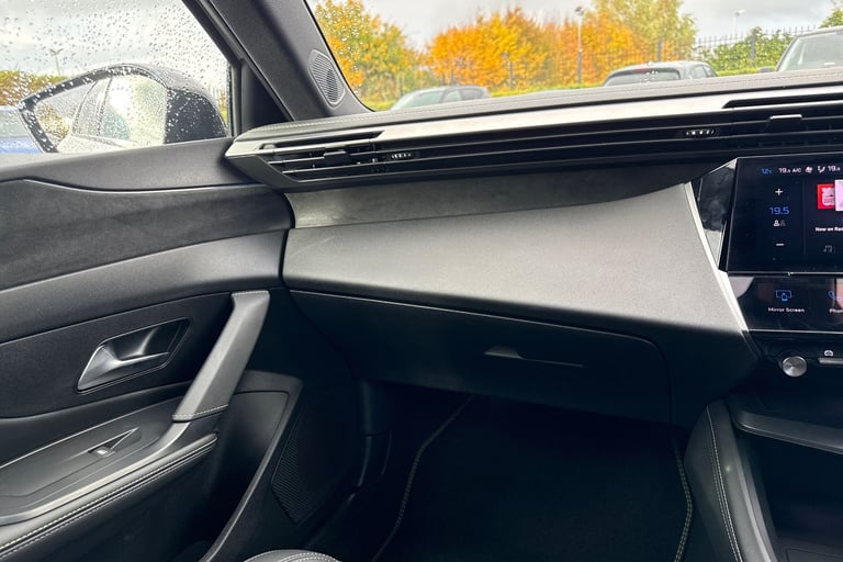 2024 Peugeot 308 1.6 12.4kWh GT e-EAT Euro 6 (s/s) 5dr Hatchback PETROL/ELECTRIC Automatic