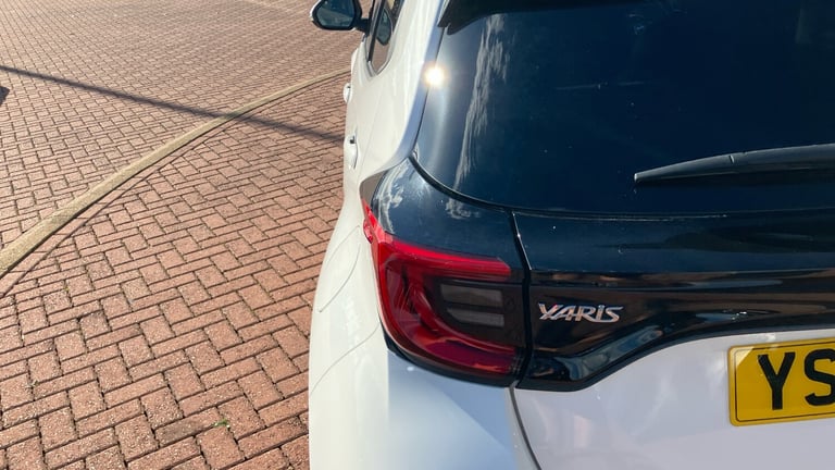 2021 Toyota Yaris 1.5 Hybrid Design 5dr CVT HATCHBACK PETROL/ELECTRIC Automatic