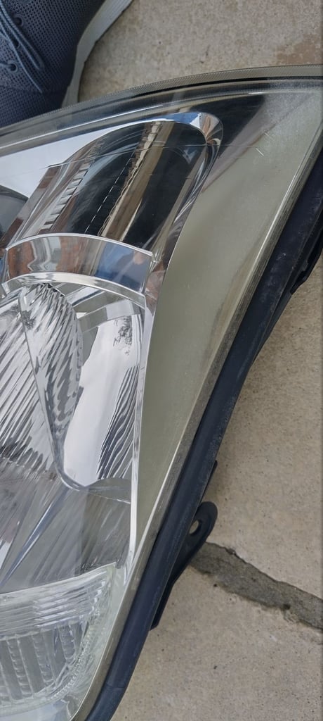 2013 Genuine Toyota Noah Headlights Headlamps