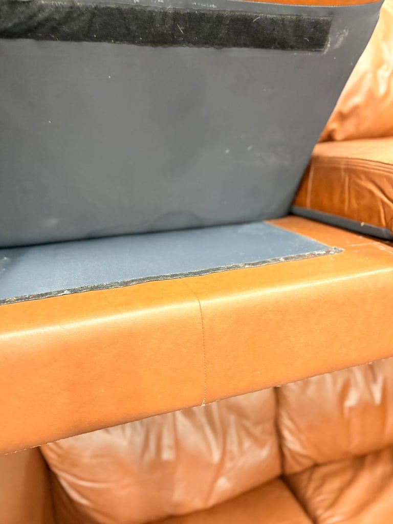  Pair of Siren Furniture Leather 2-Seater Sofas 
