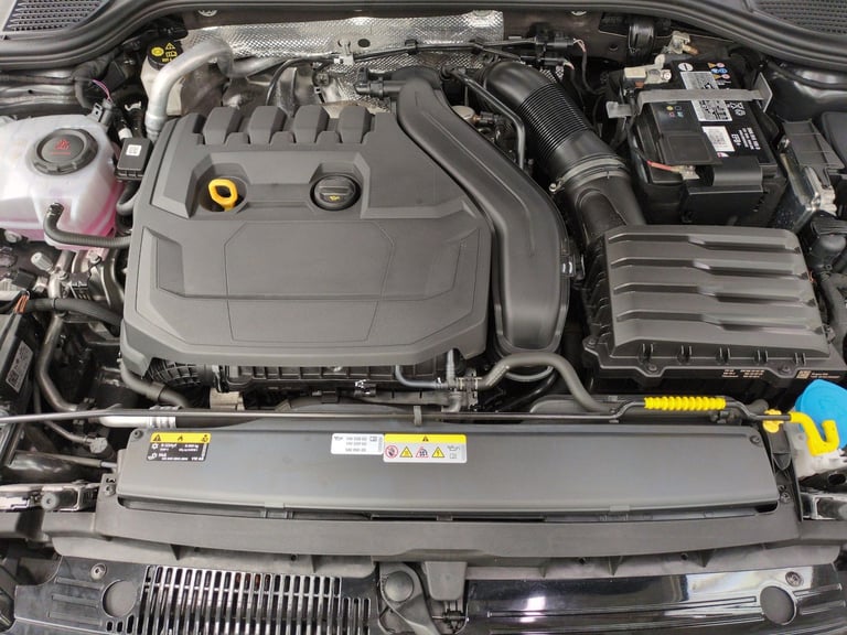2023 Volkswagen Golf 1.5 eTSI MHEV Life Hatchback 5dr Petrol Hybrid DSG Euro 6 (s/s) (150 ps) -  ...