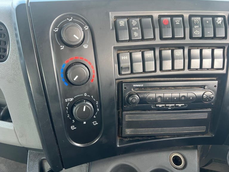 Renault D (D) 18 TONNE VDL SKIP LOADER, 