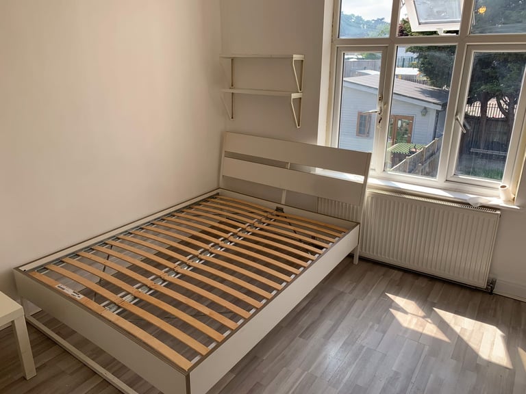 Spacious double room for single occupancy 