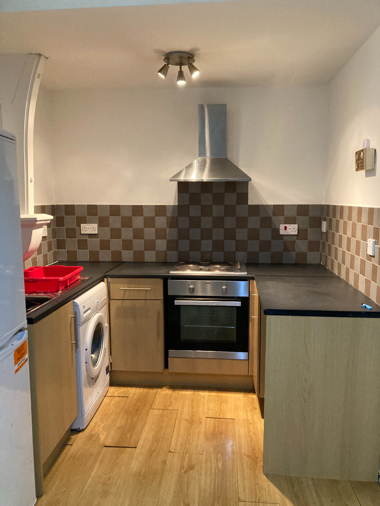 First Floor Flat One Bedroom, Clydach, in Clydach, Swansea Gumtree