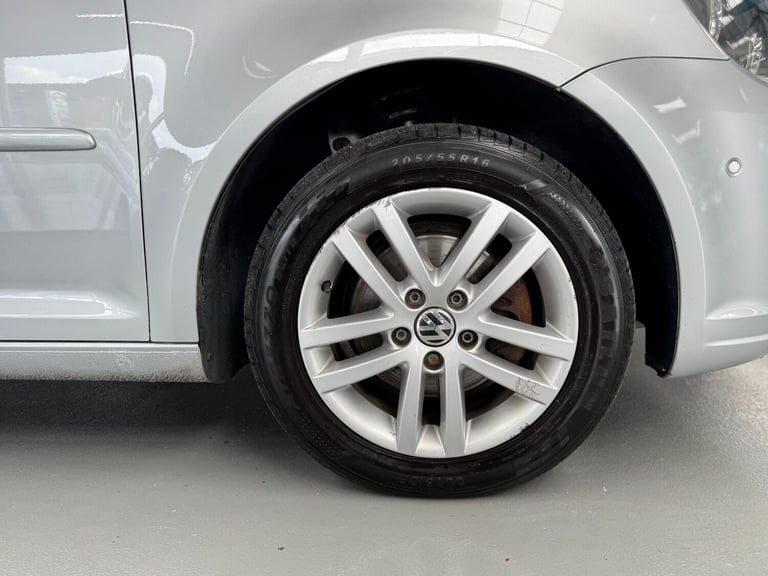 2012 Volkswagen Touran 1.6 TDI 105 SE 5dr DSG MPV Diesel Automatic