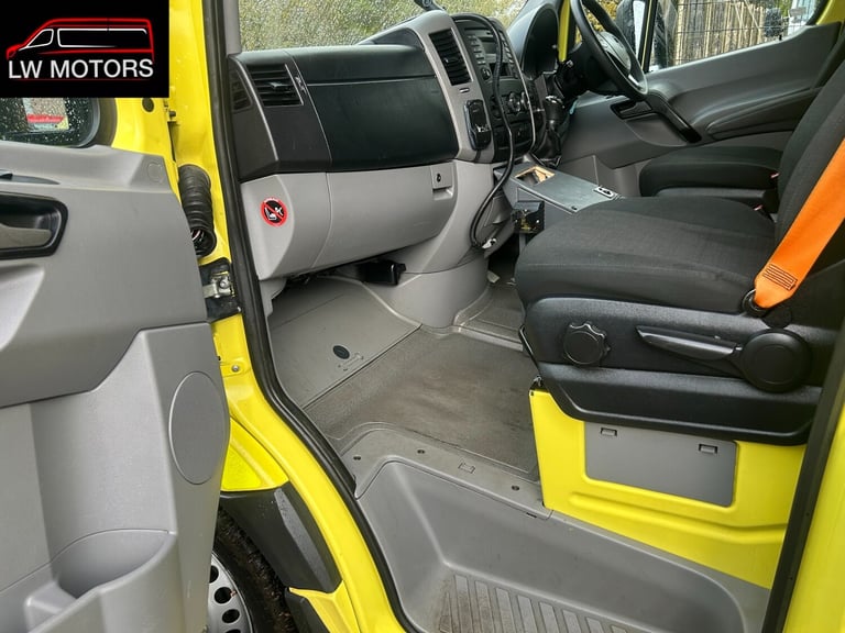 MERCEDES BENZ SPRINTER 519 CDI DIRECT EX AMBULANCE SERIVICS 2017 17 REG EURO 6