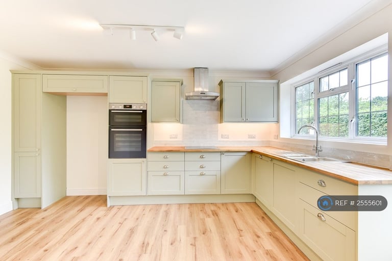 image for 4 bedroom house in Weald View, Barcombe, Lewes, BN8 (4 bed) (#2555601)