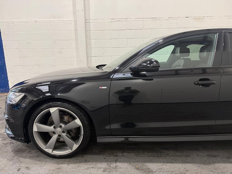 2016 Audi A6 Saloon 2.0 TDI ultra Black Edition S Tronic Euro 6 (s/s) 4dr SALOON Diesel Automatic