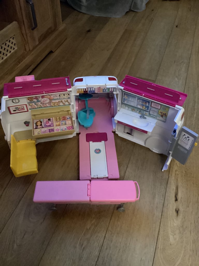 Barbie ambulance 