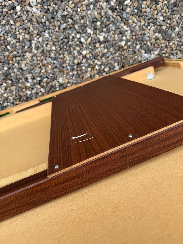 Snooker/pool table 7x4