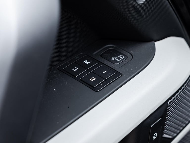 2021 Land Rover Defender 110 2.0 P300 X-Dynamic HSE Auto 4WD Euro 6 (s/s) 5dr ESTATE Petrol Autom...