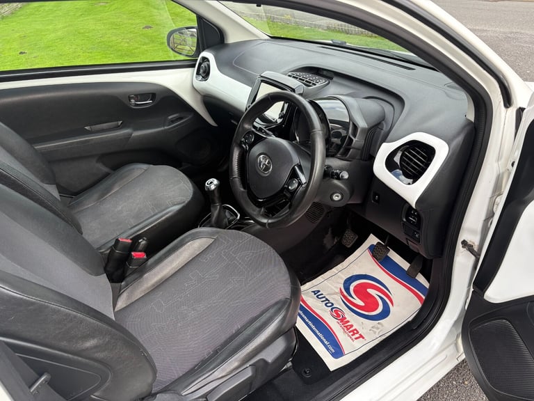 2015 Toyota AYGO 1.0 VVT-i X-Pression 3dr HATCHBACK Petrol Manual
