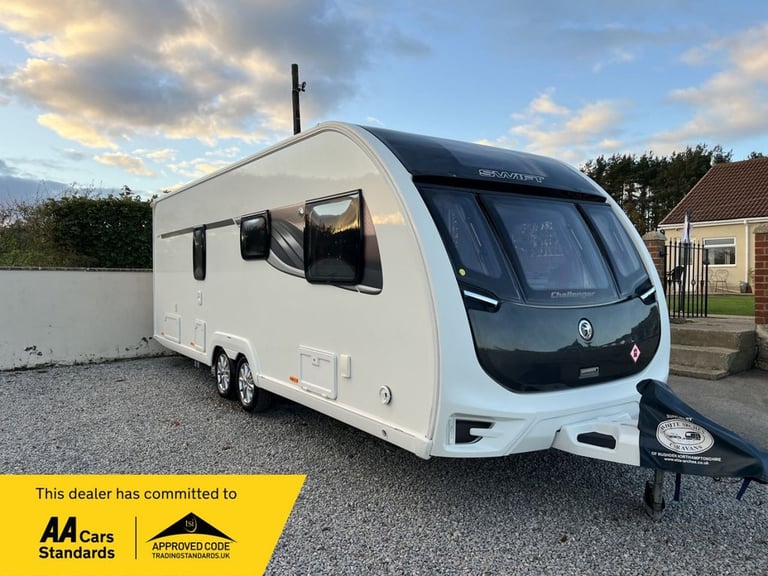 2025 SWIFT CHALLENGER 635 ISLAND TRANSVERSE BED WASHROOM 2018 Caravan PETROL Automatic