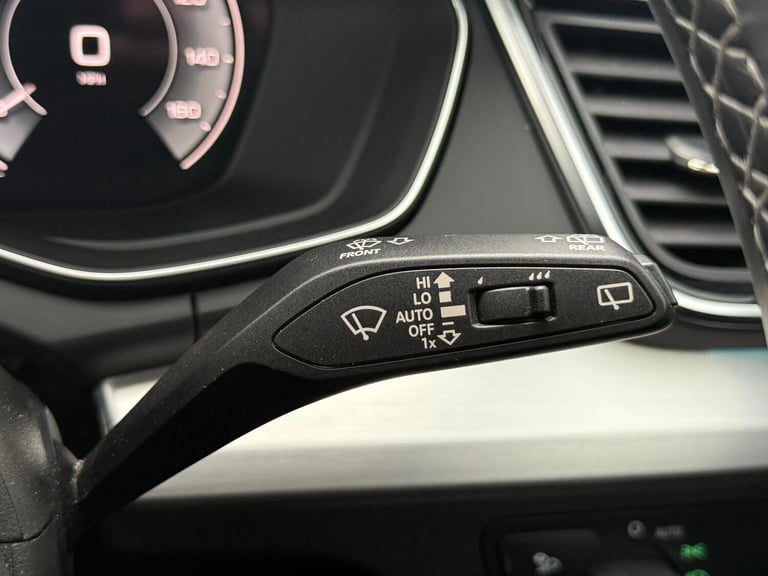  Audi Q5 2.0 TFSIe 55 Competition SUV 5dr Petrol Plug-in Hybrid S Tronic quattro Eur Petrol/Elect...