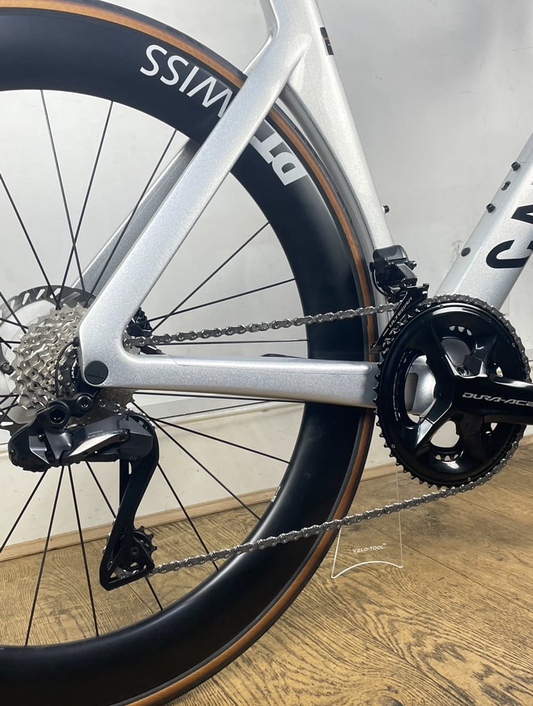 A Canyon Aeroad CF SLX 8 aero road bike