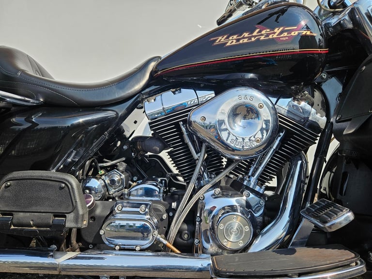 Harley-Davidson FLHR 1450 road king. Superb looking cruiser 
