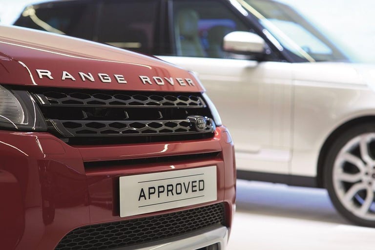 2024 Land Rover Defender 3.0 D300 130 X-Dynamic HSE 5dr ESTATE Diesel Automatic