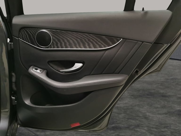 2018 Mercedes-Benz GLC 2.1 GLC220d AMG Line SUV 5dr Diesel G-Tronic+ 4MATIC Euro 6 (s/s) (170 ps)...