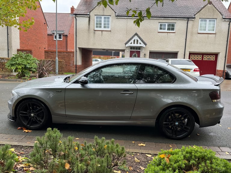 BMW, 1 SERIES, Coupe, 2011, Manual, 1995 (cc), 2 doors