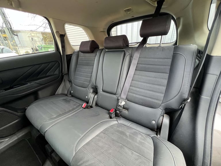 2017 Mitsubishi Outlander 2.0h 12kWh Juro CVT 4WD Euro 6 (s/s) 5dr SUV Hybrid Automatic