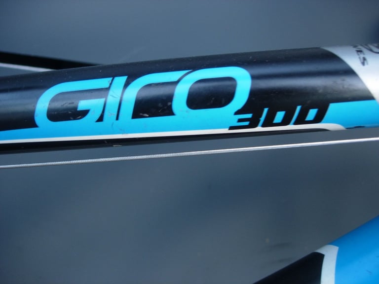 Junior Racing/ Road Bike by Dawes, black, Good Condition, JUST SERVICED, CHEAP PRICE!!!!!!!!!!!!!!!