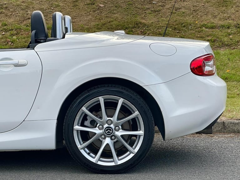 2013 Mazda MX5 2.0 Roadster Sport Tech - Lovely Example