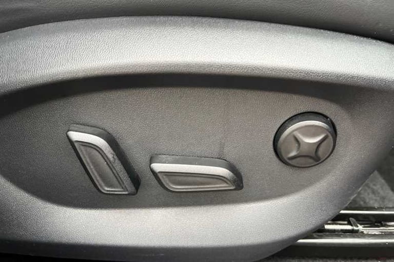 2025 MG MG HS 1.5 T-GDI Trophy SUV 5dr Petrol Manual Euro 6 (s/s) (169 ps) SUV Petrol Manual